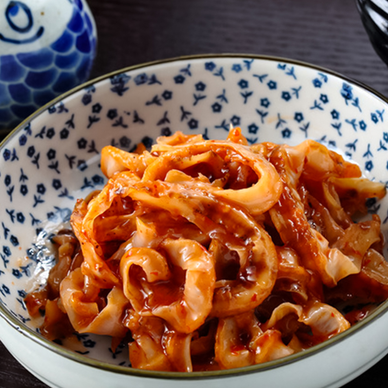 North Korean scallop hemline